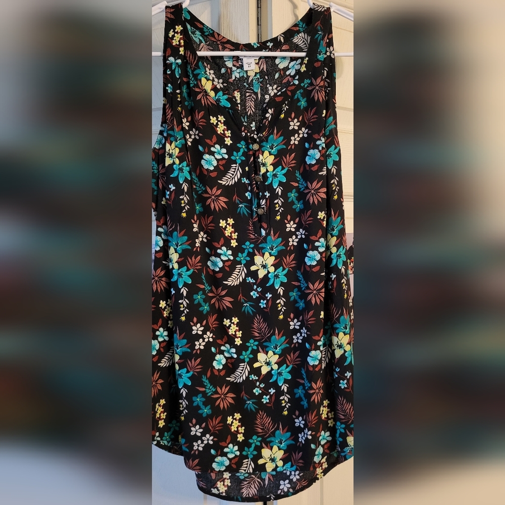 Sonoma floral print tank top size M